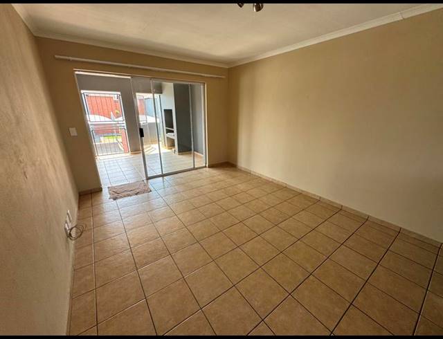 2 BEDROOM TOWNHOUSE FOR SALE IN BIRCHLEIGH